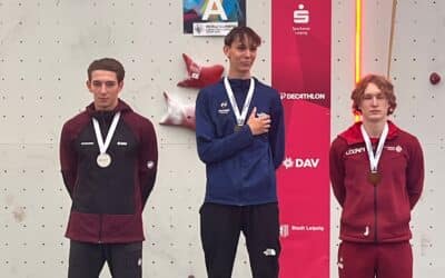 Mika Scherer holt die Silbermedallie beim Jugend Europacup im Speedklettern